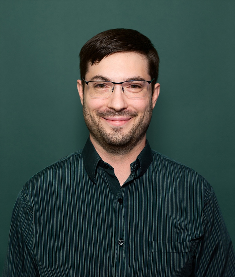 Headshot of Nic Laflin